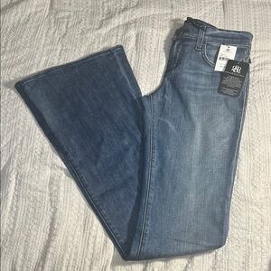 Rock & Republic Flare Jeans in Classic Blue size 24